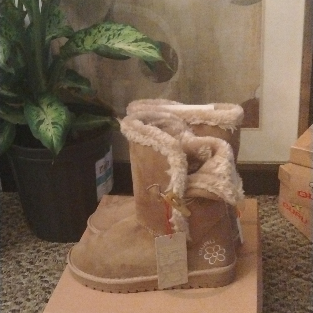 Guru Sand Suede Boots